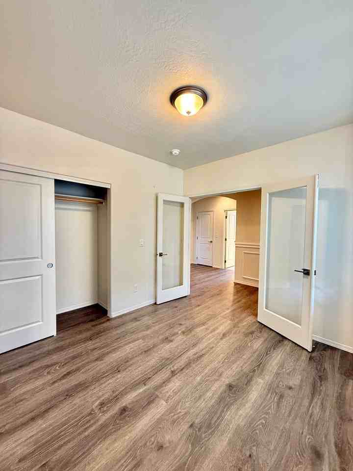 1633 Dragon Tail Pl - Photo 4 of 22