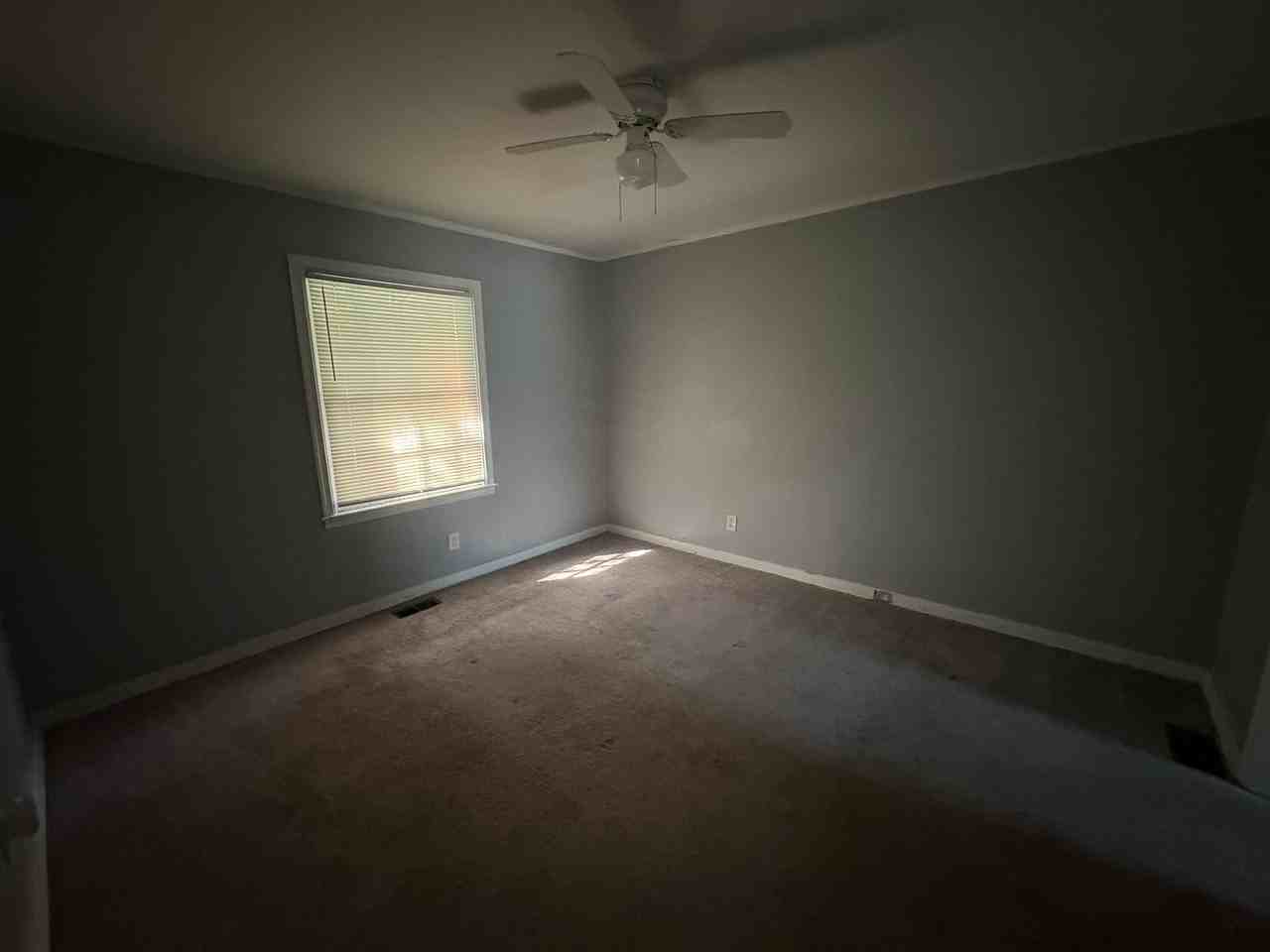 3404 Craig Ave - Photo 6 of 9