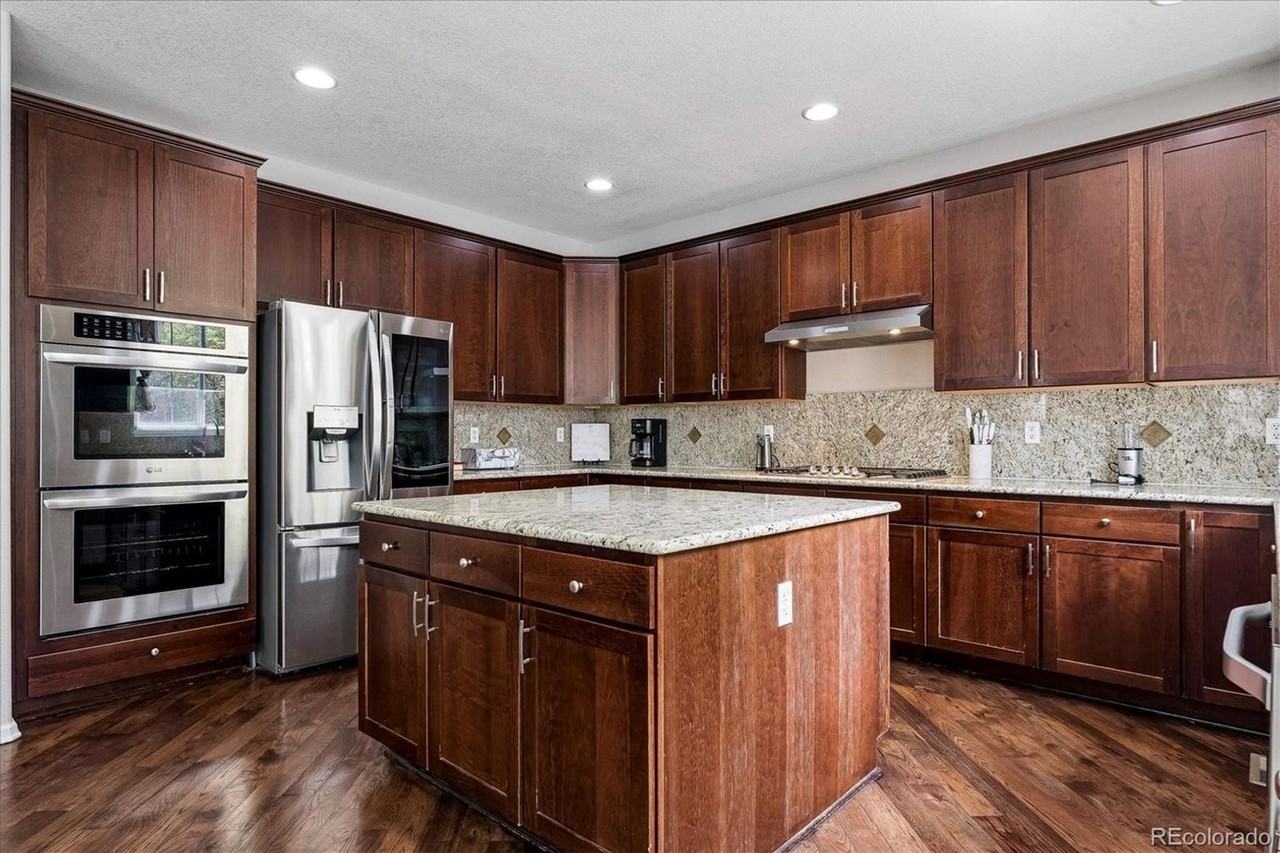 2810 Shadow Dance Dr - Photo 3 of 32