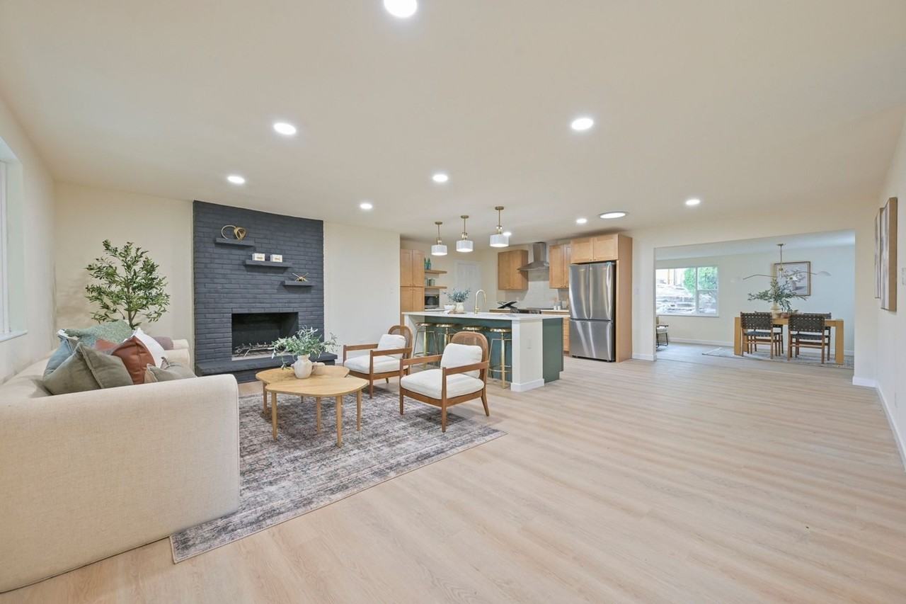 6562 Everett St - Photo 5 of 31