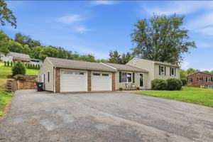 featured image of 6113 Elaine Dr