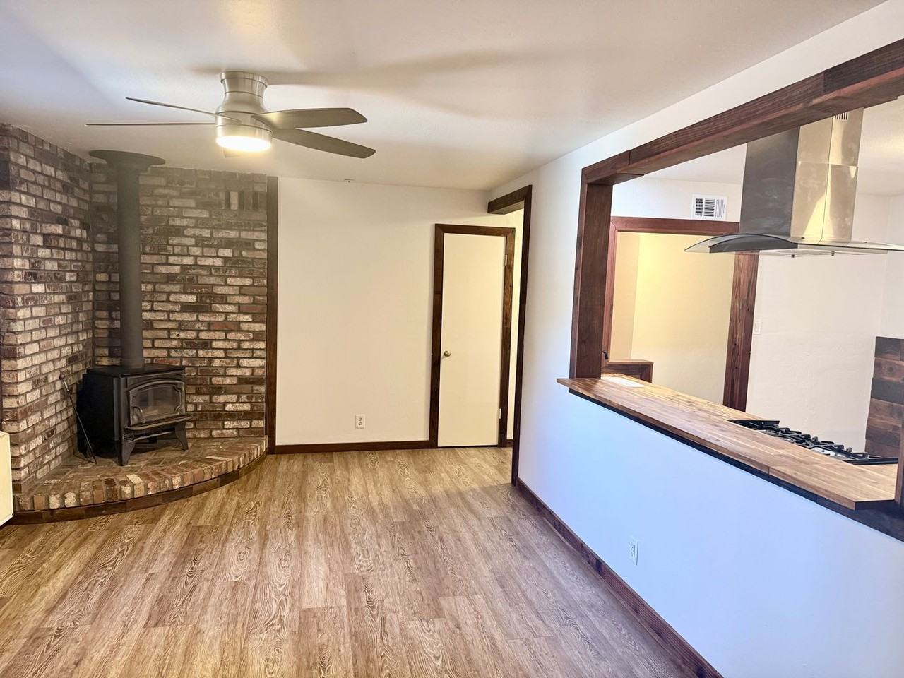 7107 Dolan Way - Photo 2 of 28