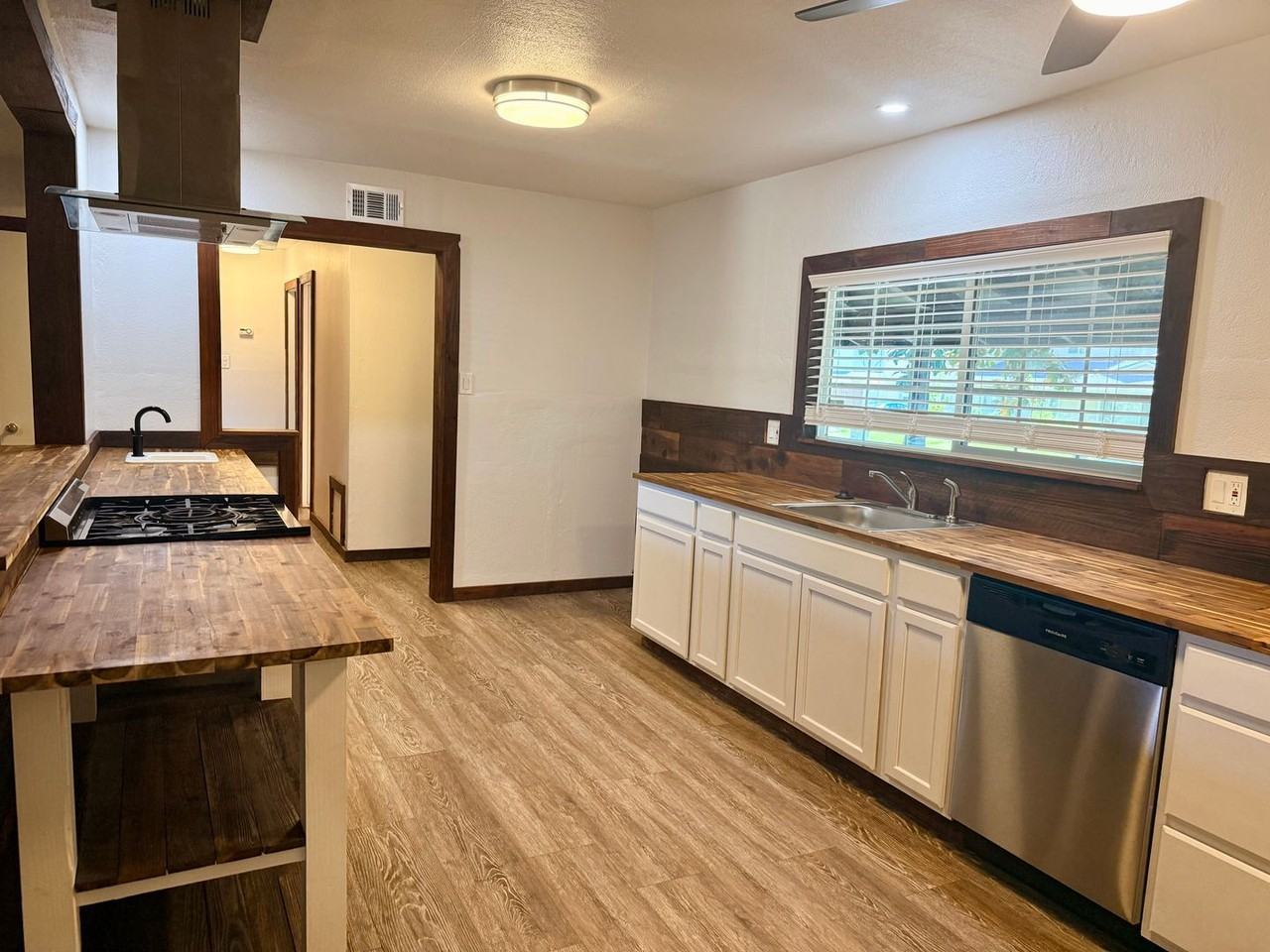 7107 Dolan Way - Photo 5 of 28