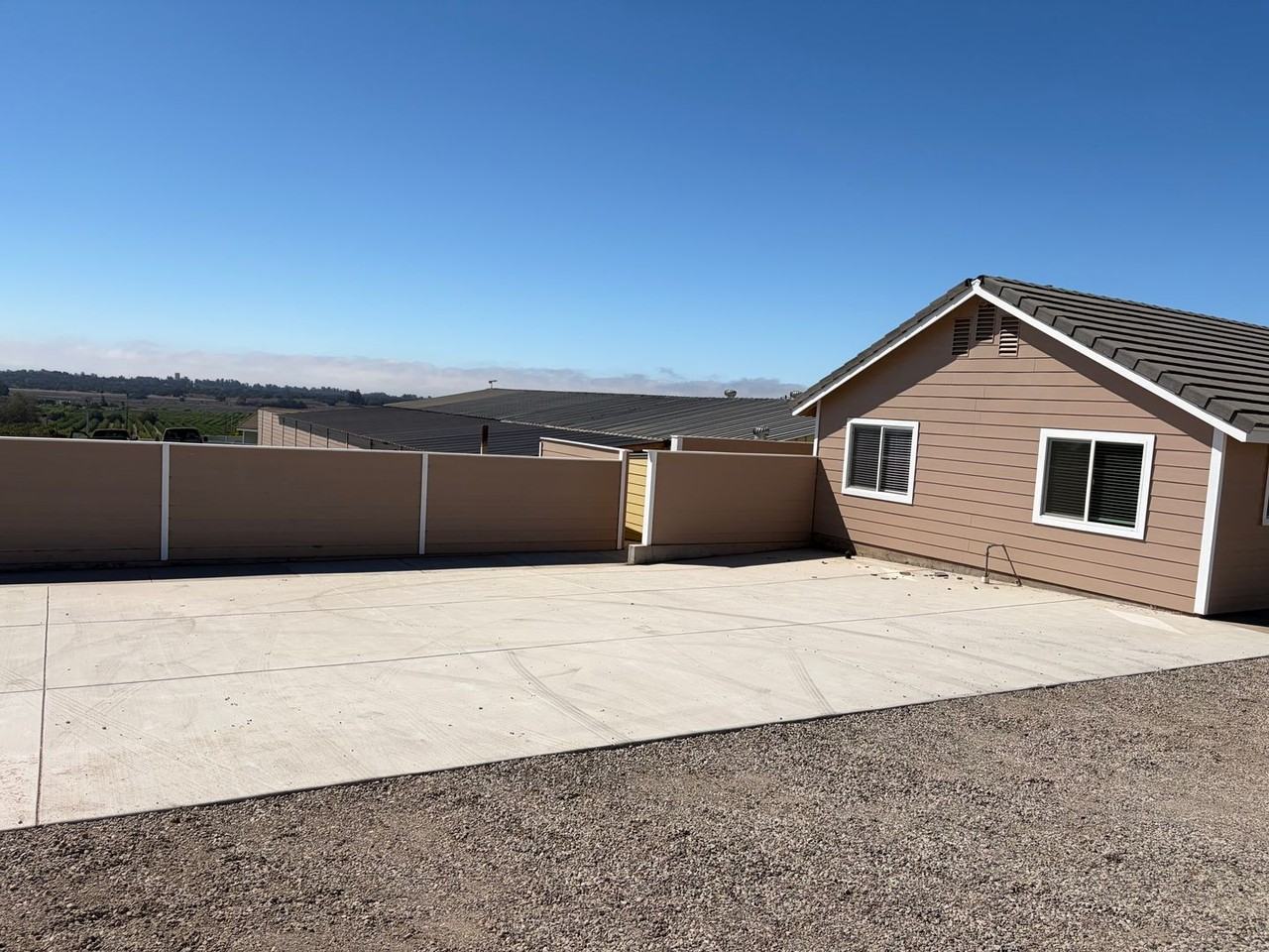 585 Highland Hills Rd - Photo 3 of 16