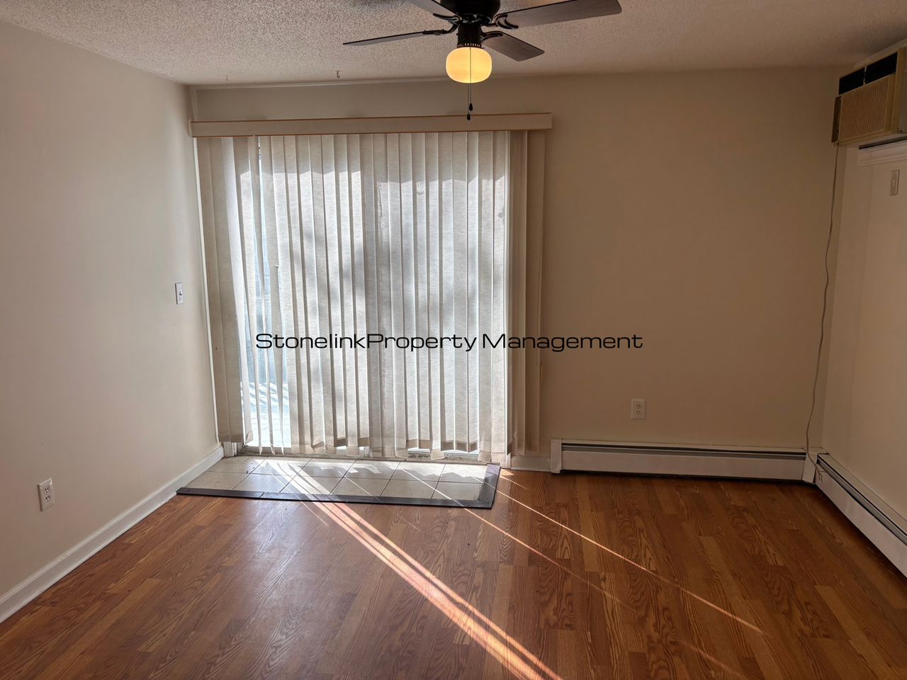104 Sisson St - Photo 2 of 11