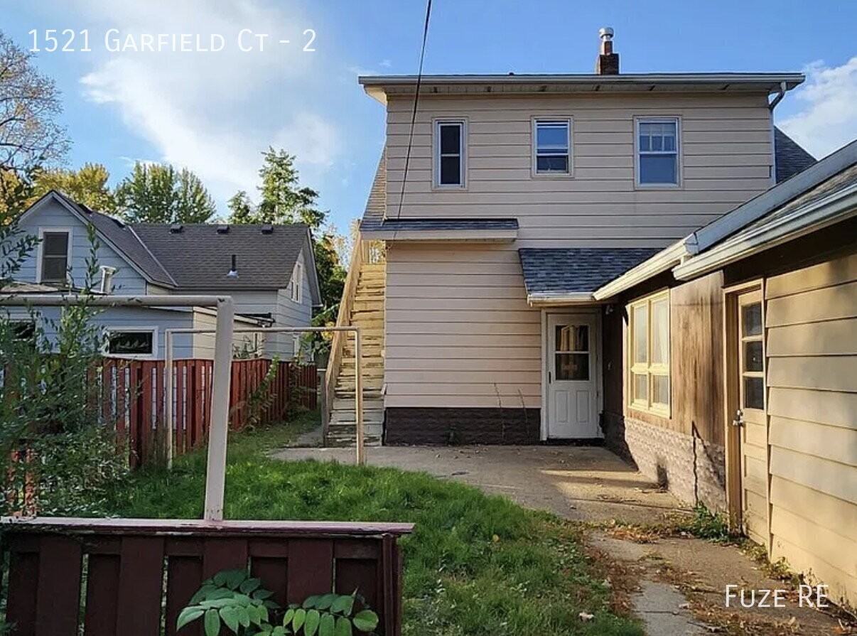 1521 Garfield Ct #2 - Photo 2 of 13