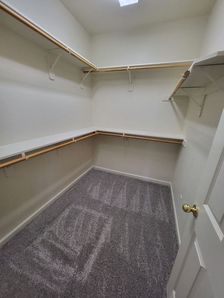502 La Quinta Ct - Photo 7 of 10