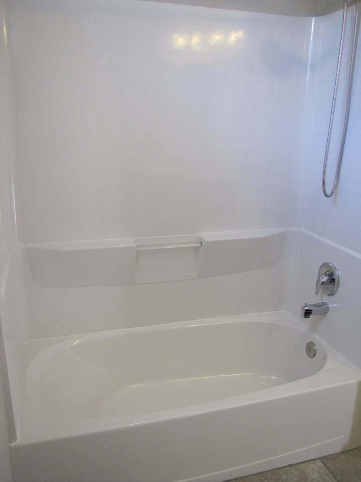 3904 Dynamite Rd Ne - Photo 7 of 19