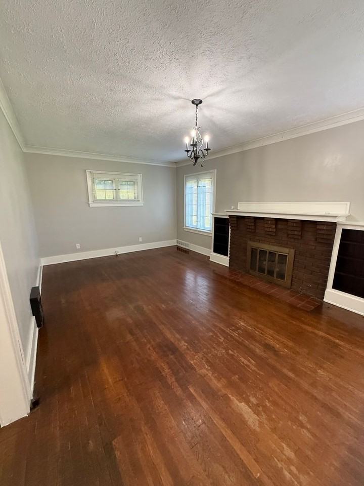 422 Norwood Ave - Photo 2 of 26