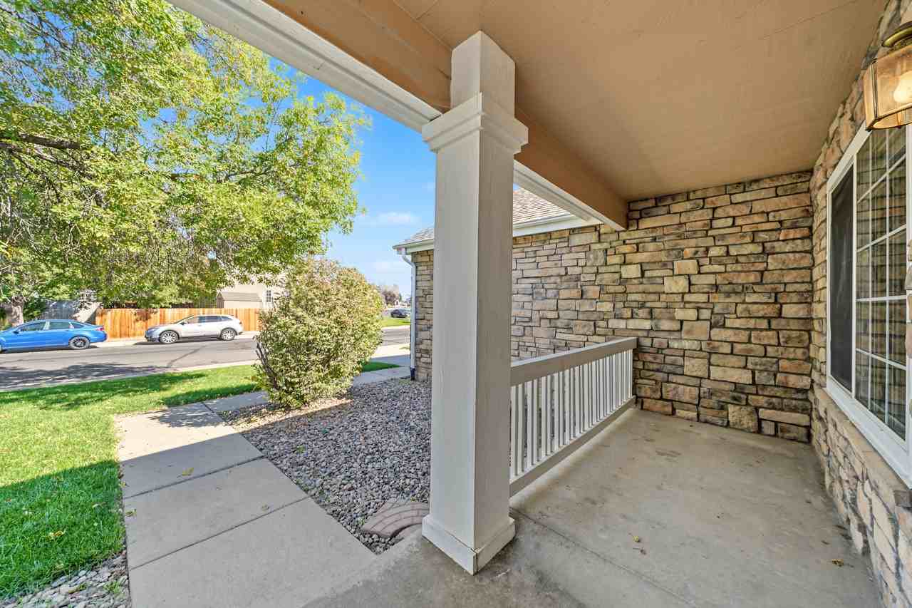 1572 Cherry St - Photo 2 of 24