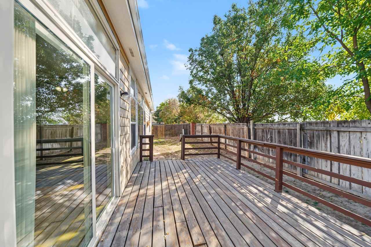 1572 Cherry St - Photo 7 of 24
