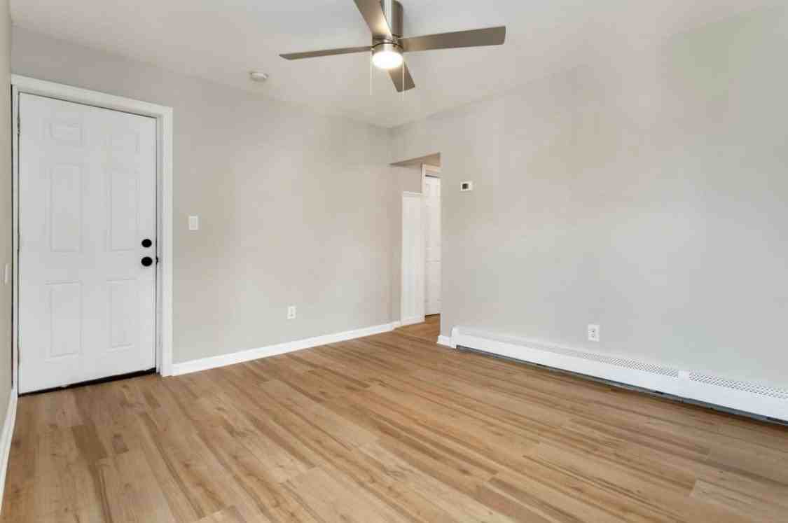 11 Clarendon Ave #2 - Photo 3 of 20