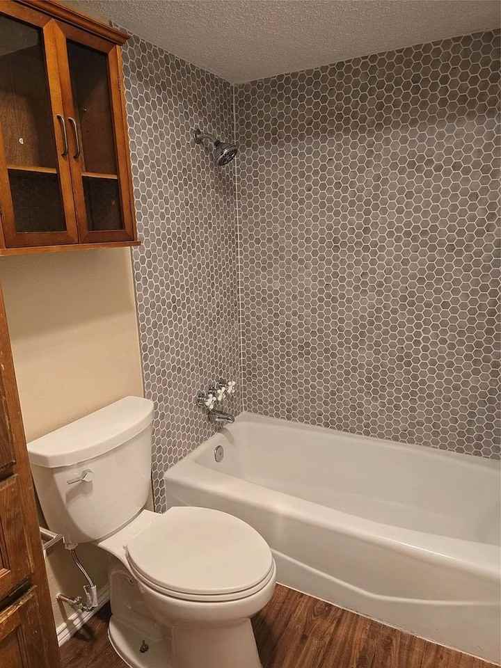 1118 Brady Dr - Photo 4 of 6