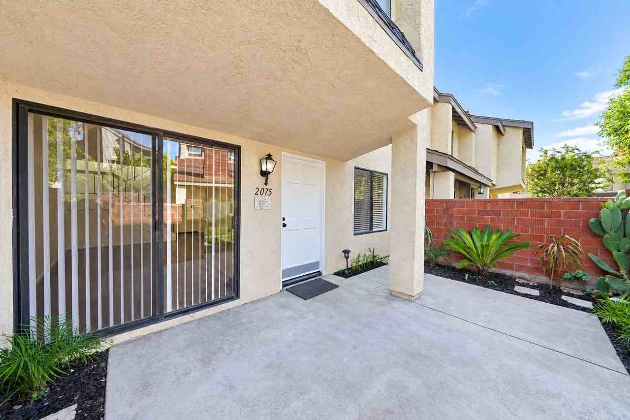 2075 S June Pl - Photo 2 of 20
