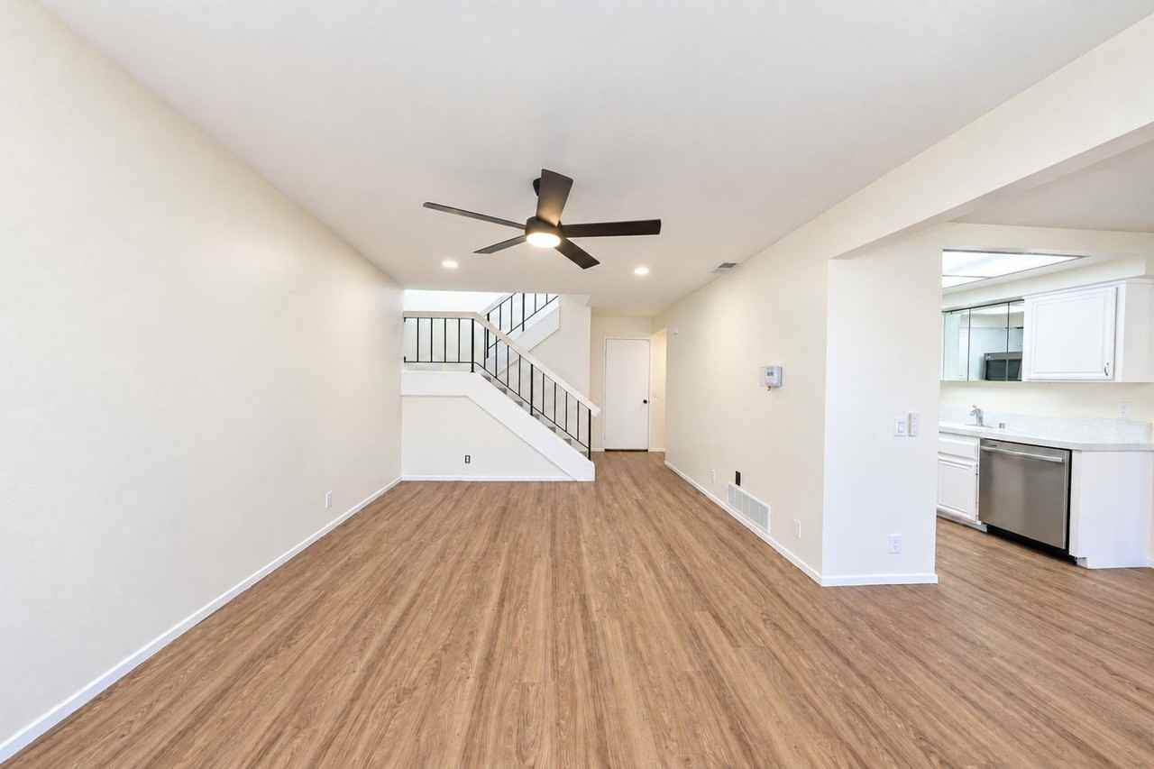 2075 S June Pl - Photo 5 of 20