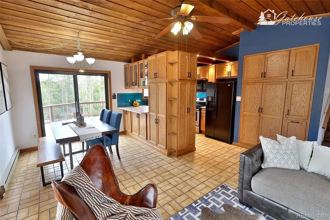 27888 Pine Grove Trl - Photo 6 of 26