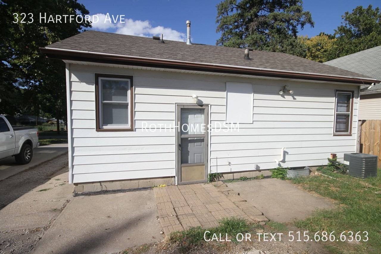 323 Hartford Ave - Photo 5 of 18