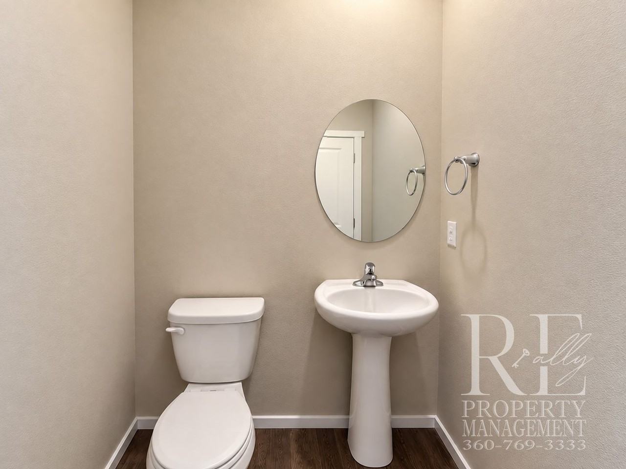 1361 Sw Pendleton Way - Photo 7 of 35