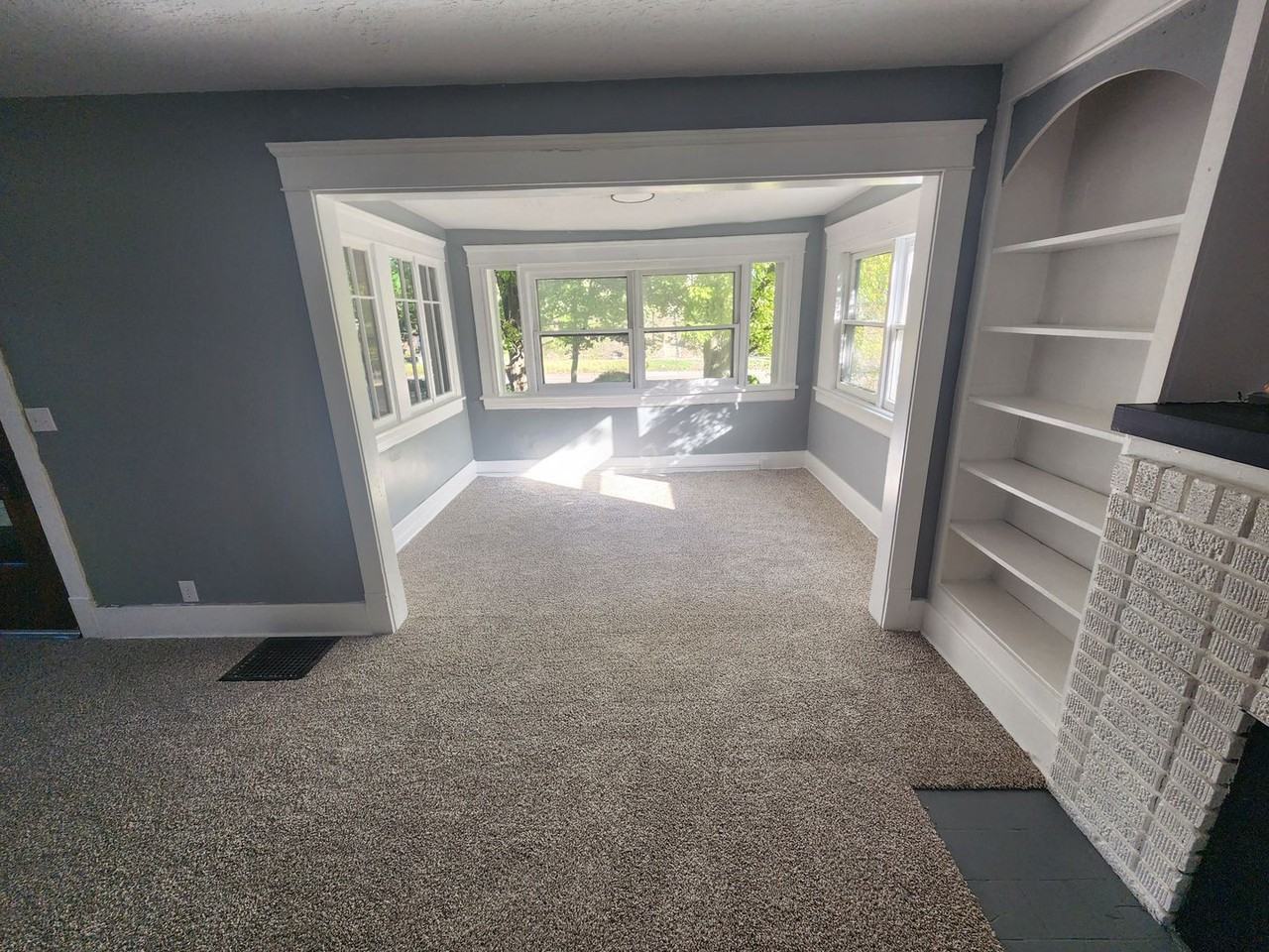 1556 Goodyear Blvd - Photo 5 of 13