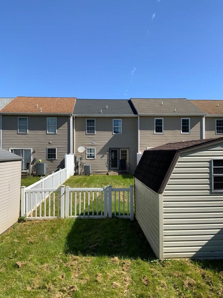 2449 Franklin Dr - Photo 2 of 2