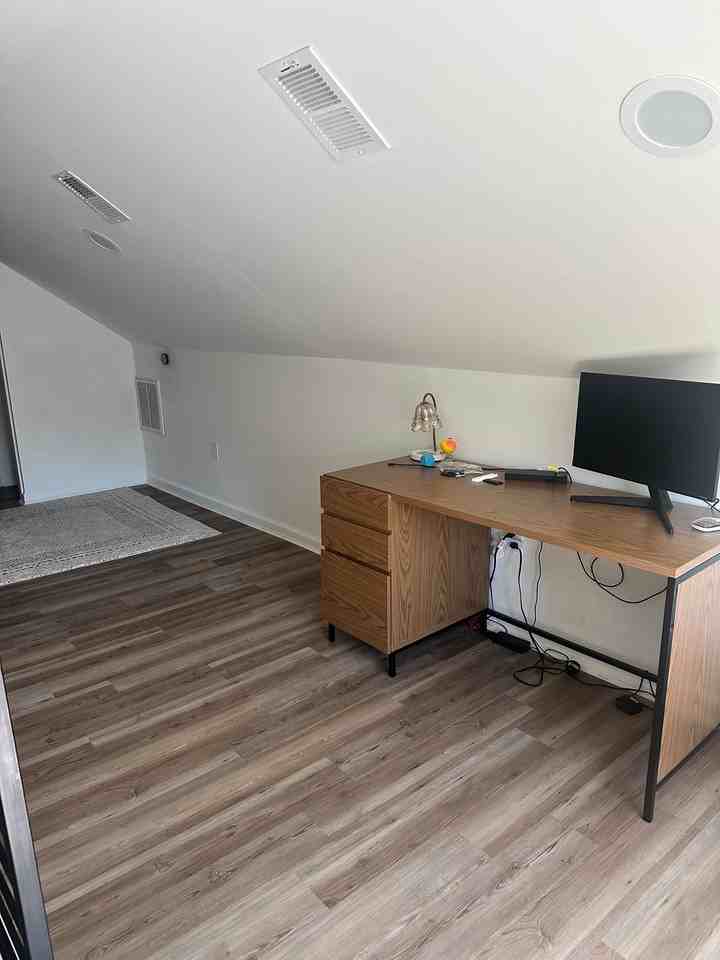 4126 Meade St Ne - Photo 3 of 20