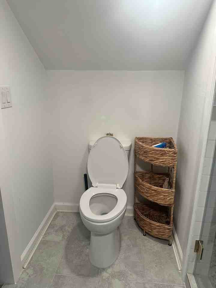 4126 Meade St Ne - Photo 7 of 20