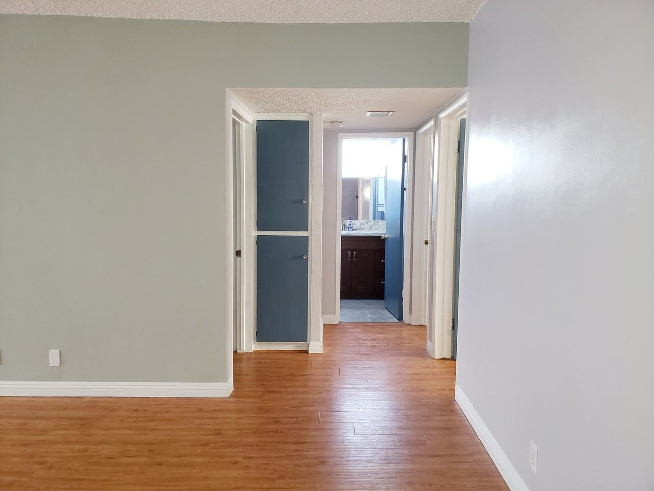 912 Centennial St - Photo 2 of 12