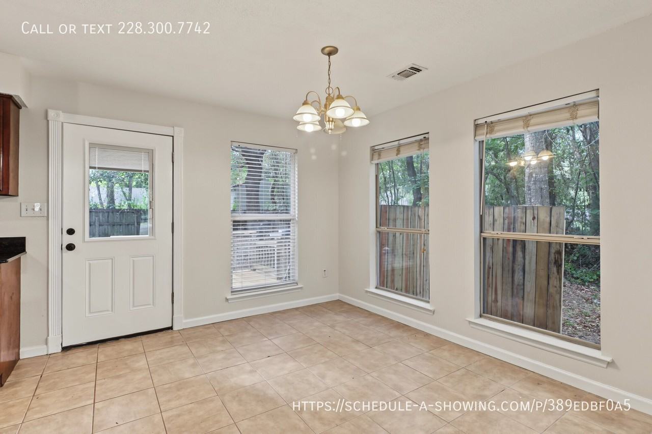 1509 Fawn St - Photo 6 of 16