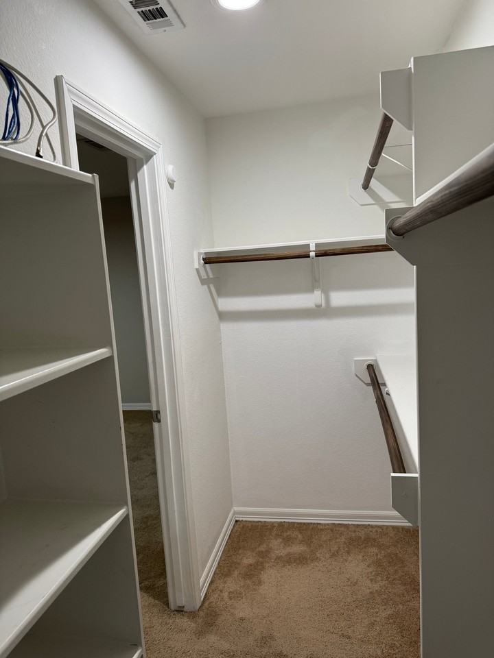 5005 Mallow St #B - Photo 2 of 20