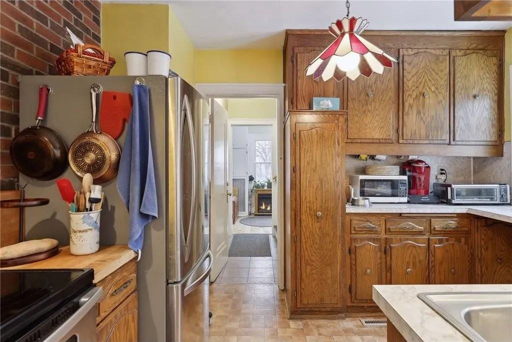 1237 Goodrich Ave #1 - Photo 6 of 20