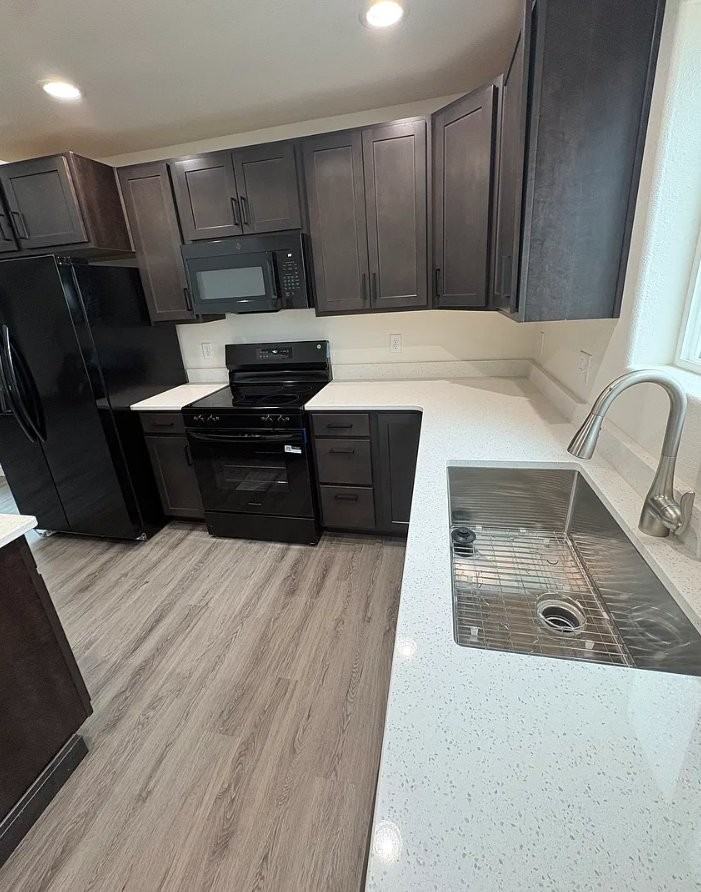 941 S Sweetwater Dr - Photo 4 of 21
