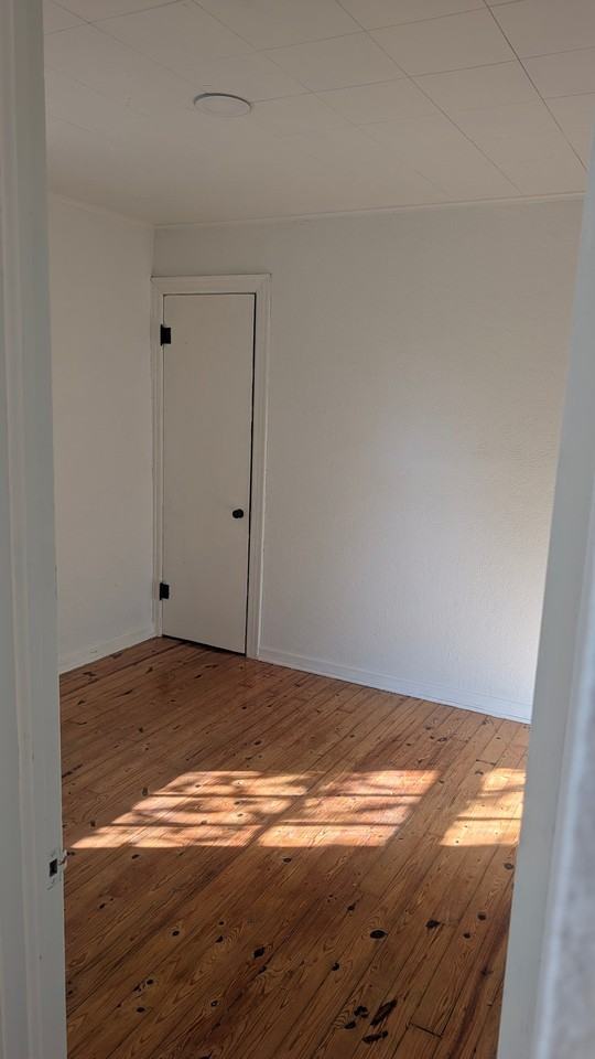 2010 Seabury Ave - Photo 7 of 11