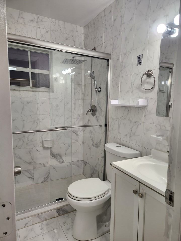 123 Salamanca Ave #1C - Photo 2 of 10