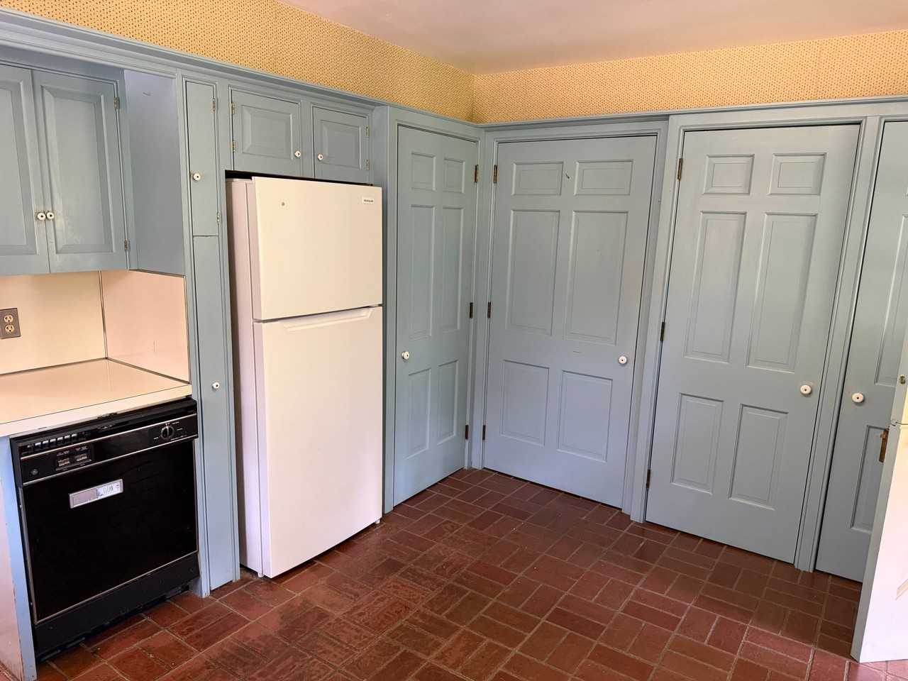 2420 Applebutter Rd - Photo 5 of 20