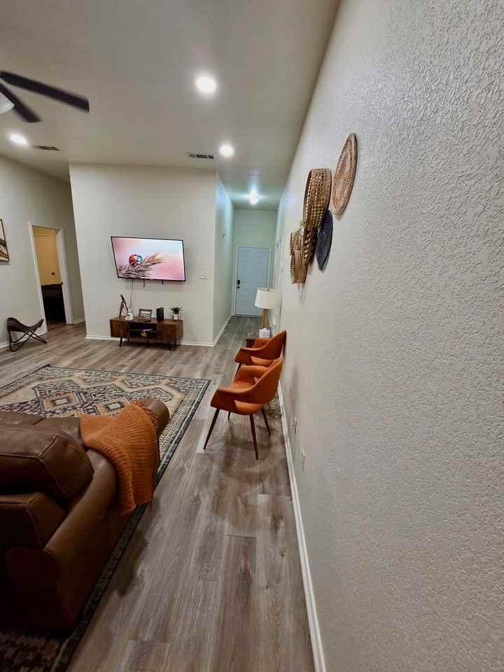 110 Meadowbrook Dr - Photo 3 of 23