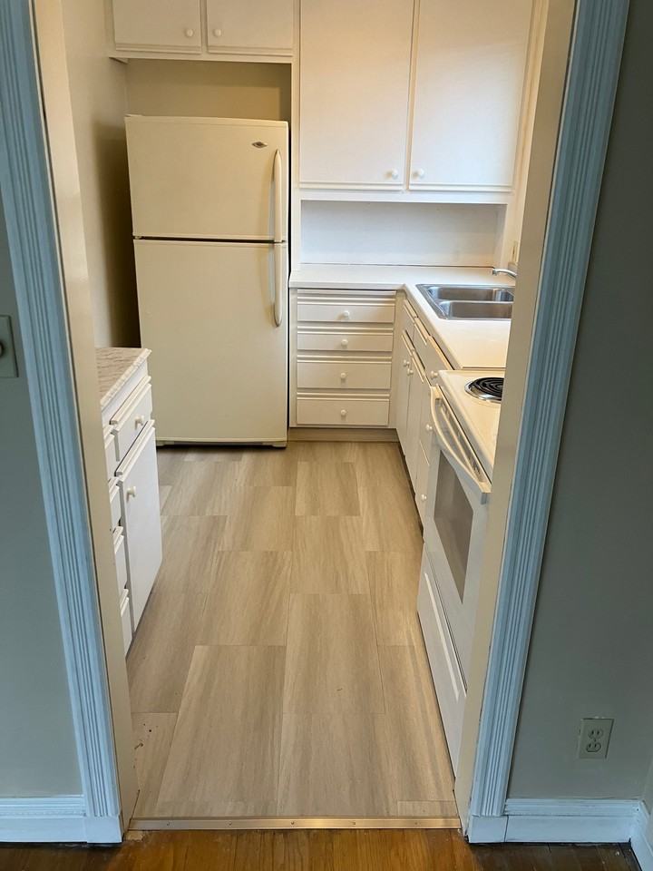 142 N 75th St #2 - Photo 4 of 13