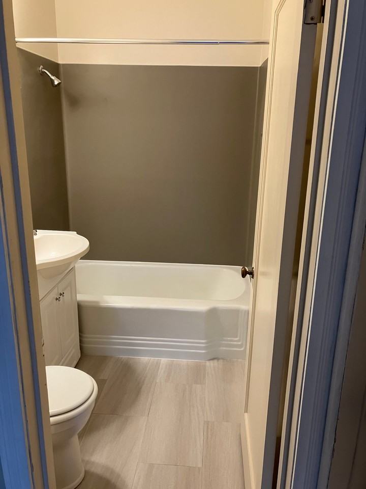 142 N 75th St #2 - Photo 5 of 13