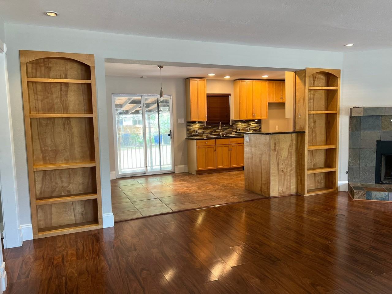 1313 Casa Vale Dr - Photo 4 of 20
