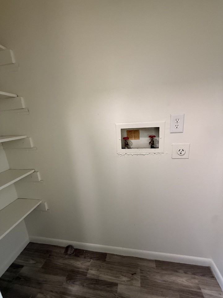 4 W Northwood Dr #5 - Photo 7 of 9