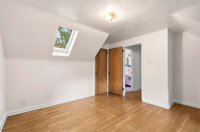 218 Old Lesnett Rd - Photo 7 of 11