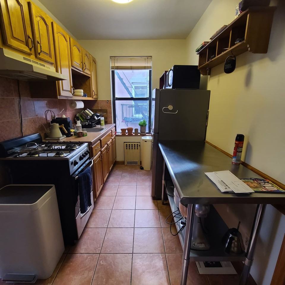 128 India St #2 - Photo 4 of 11