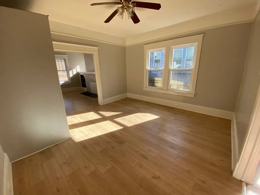1127 Metropolitan Pkwy Sw #1 - Photo 2 of 11
