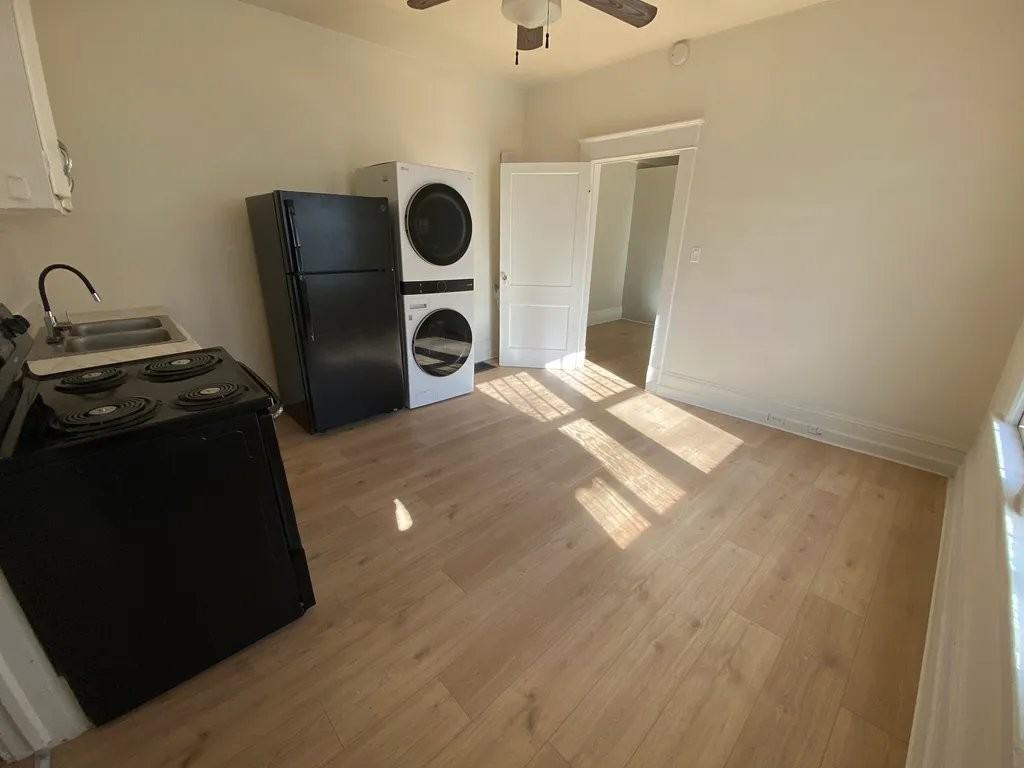 1127 Metropolitan Pkwy Sw #1 - Photo 6 of 11