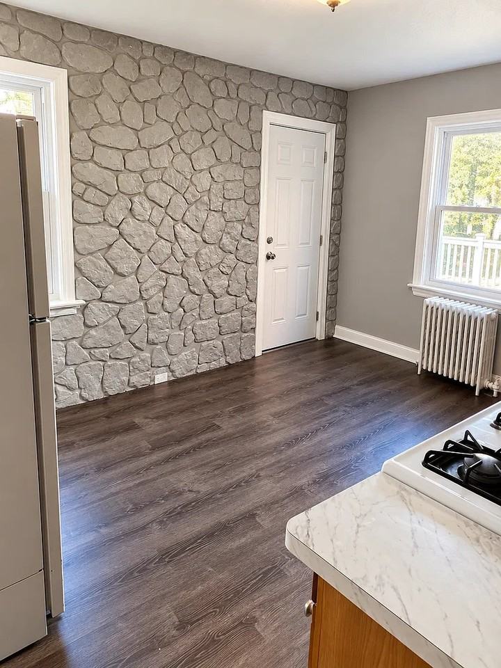 122 Columbus Ave - Photo 3 of 10