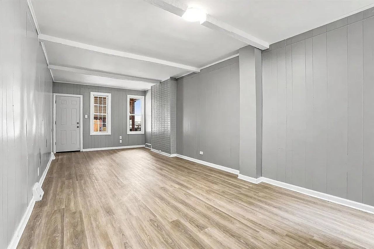 1611 S Clinton Ave - Photo 2 of 6