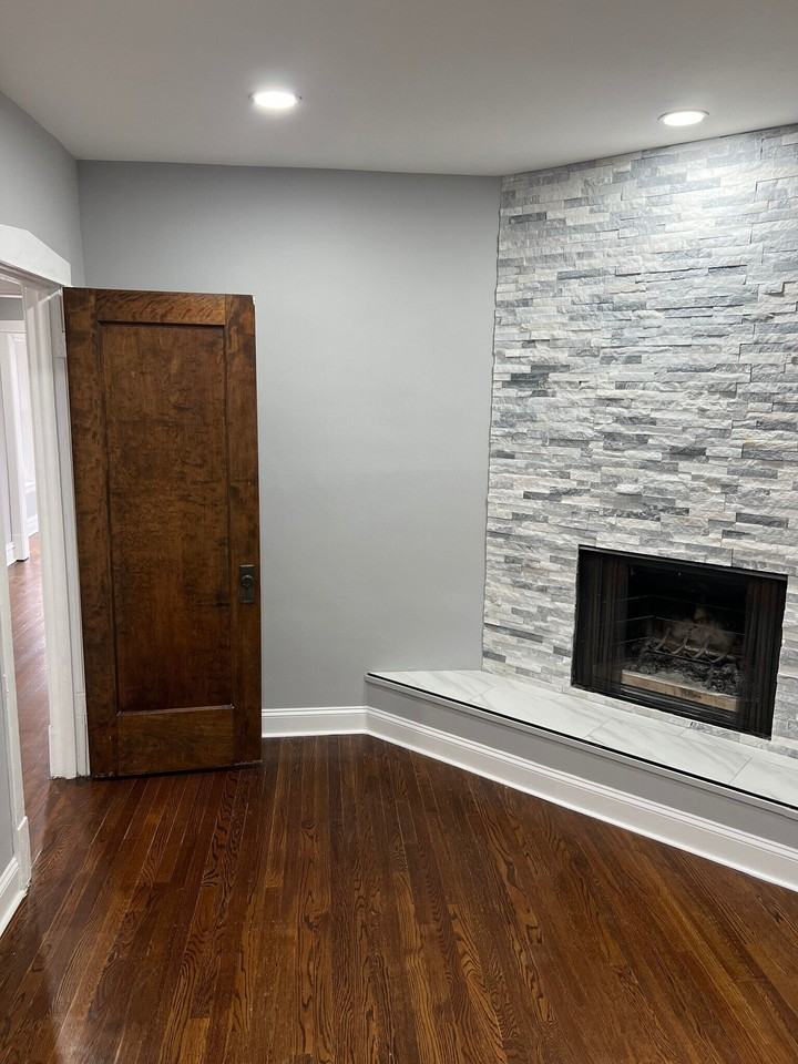 1629 W Granville Ave #2 - Photo 3 of 20