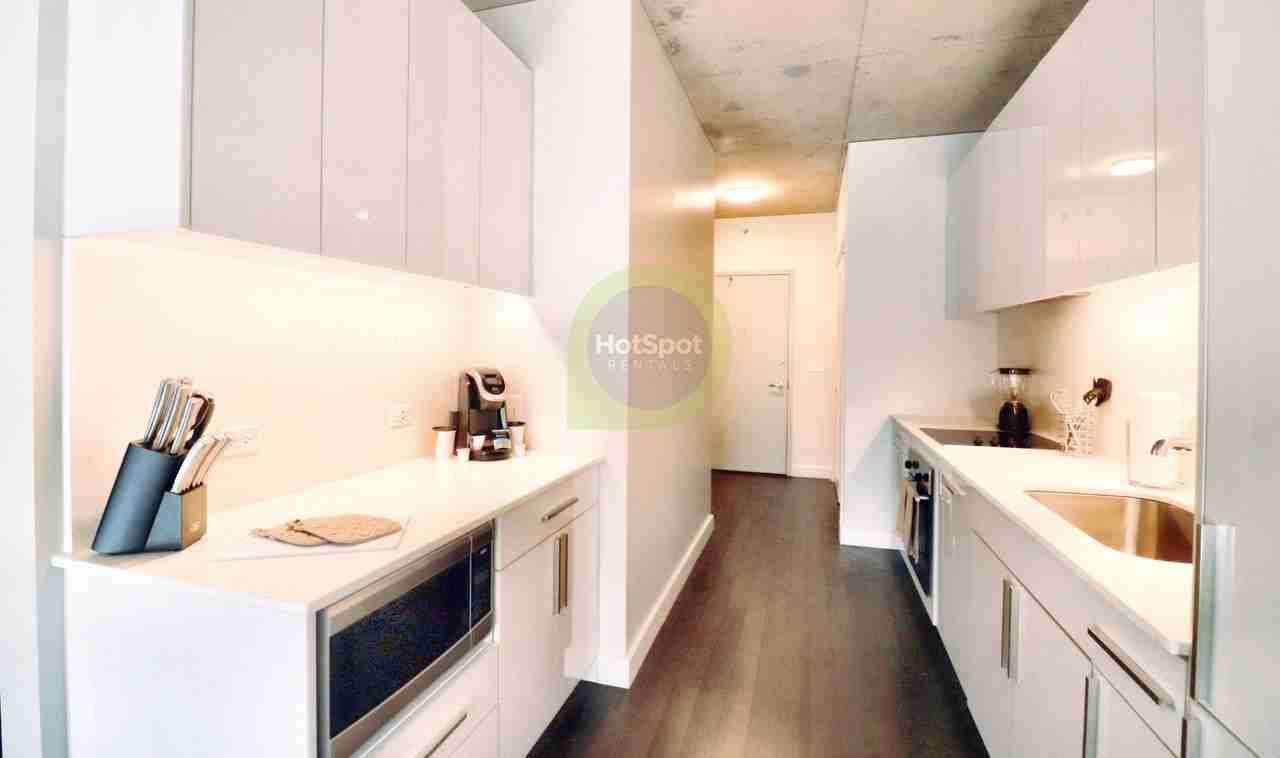 188 W Illinois St - Photo 2 of 13