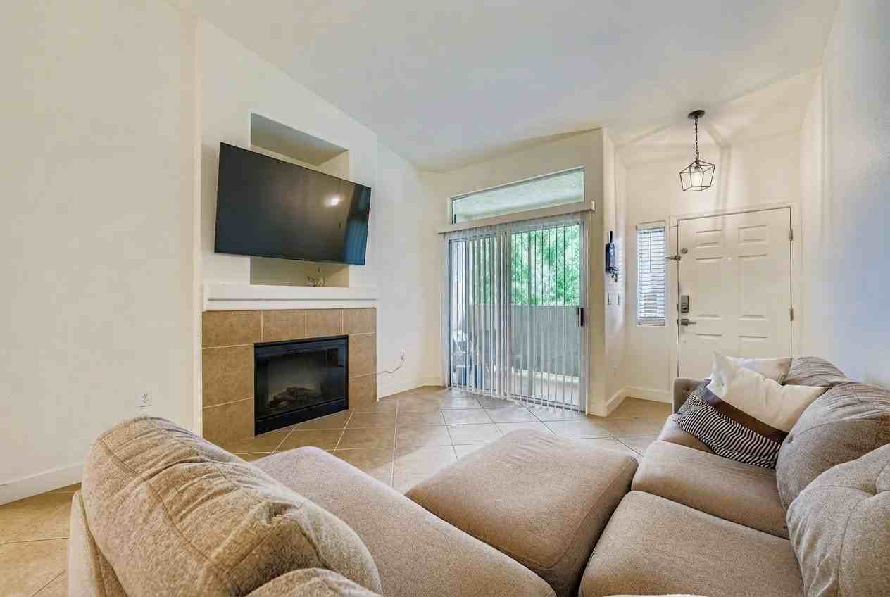 3350 Cactus Shadow St #203 - Photo 7 of 9