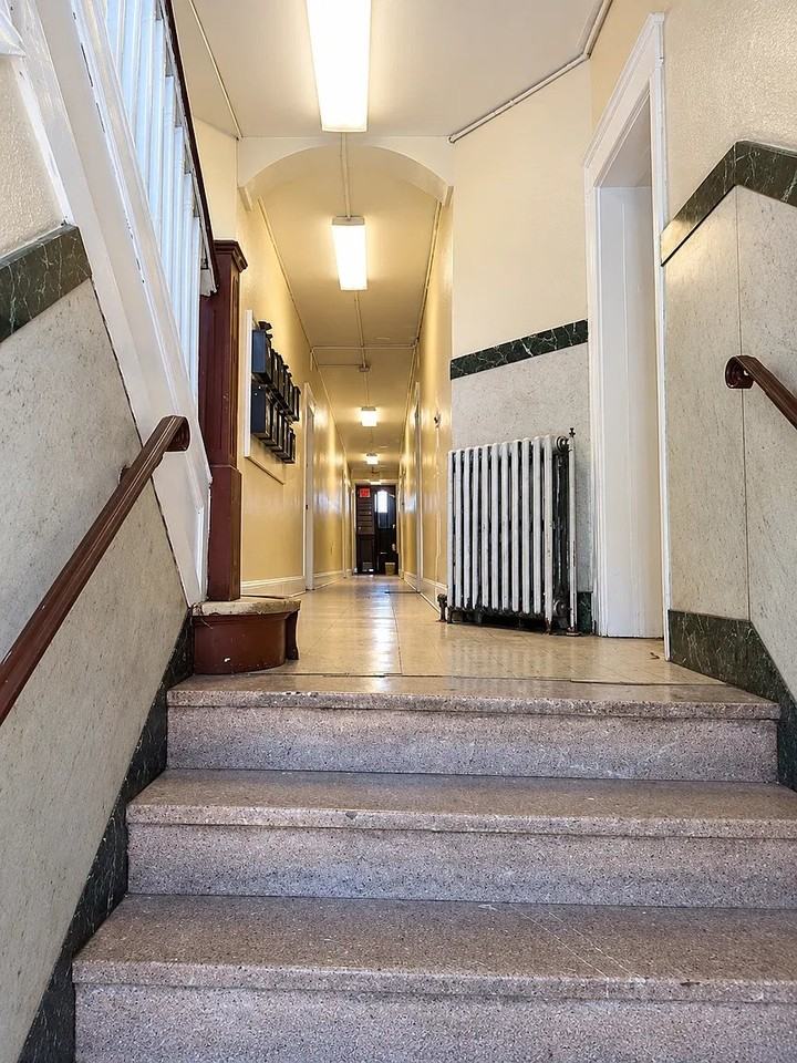 1025 Greenwood Ave #C2 - Photo 2 of 5