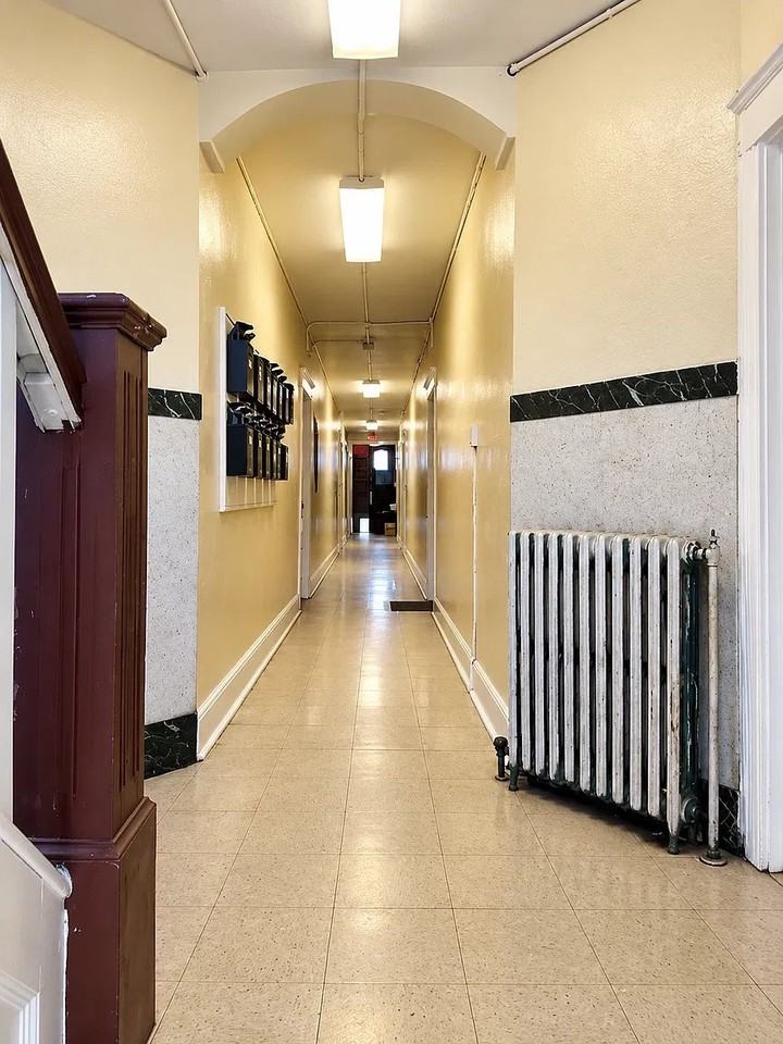 1025 Greenwood Ave #C2 - Photo 3 of 5